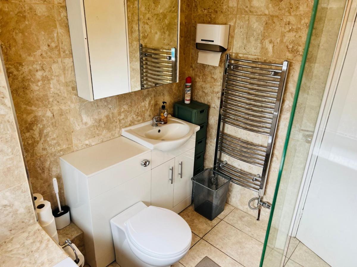 Reading West Homestay Zewnętrze zdjęcie